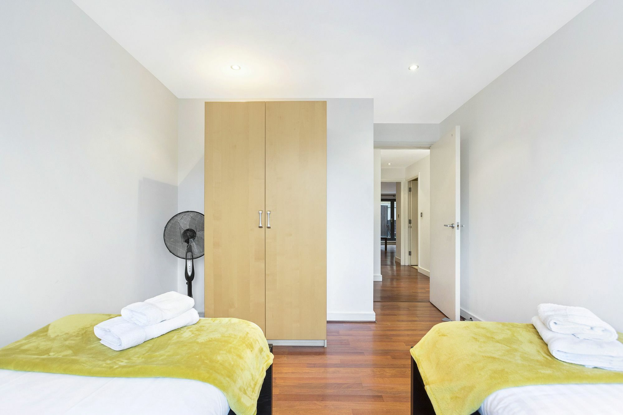 Club Living - Regents Park & Euston Apartments Лондон Екстер'єр фото