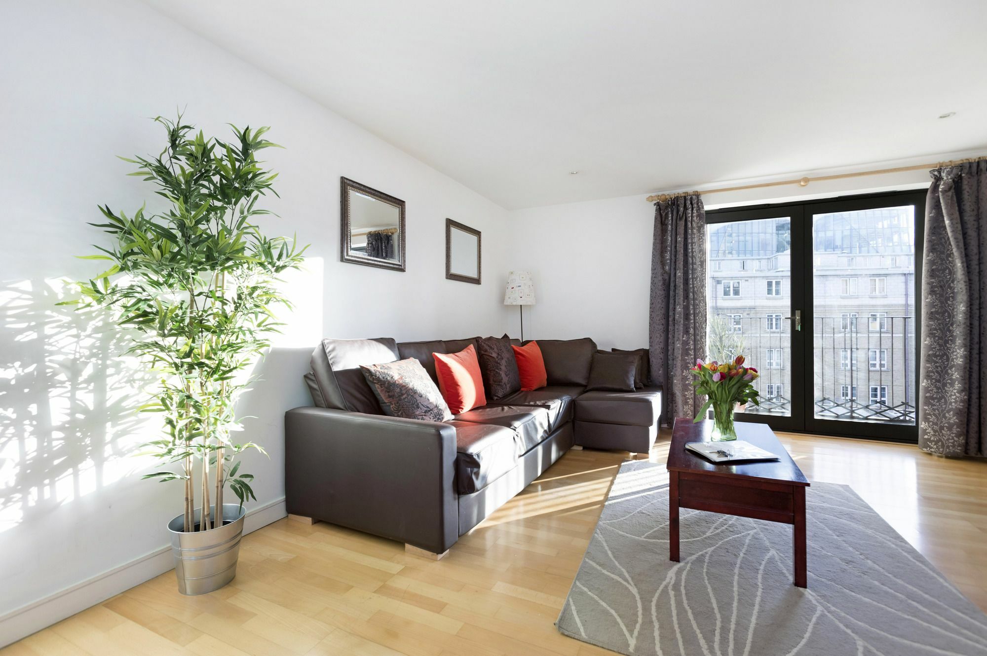 Club Living - Regents Park & Euston Apartments Лондон Екстер'єр фото