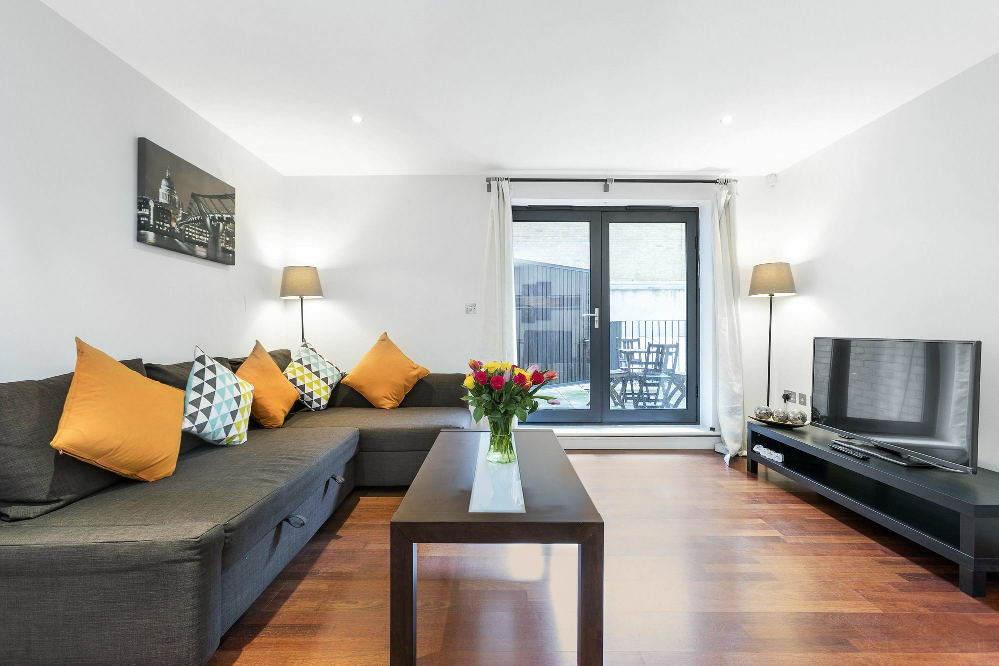 Club Living - Regents Park & Euston Apartments Лондон Екстер'єр фото