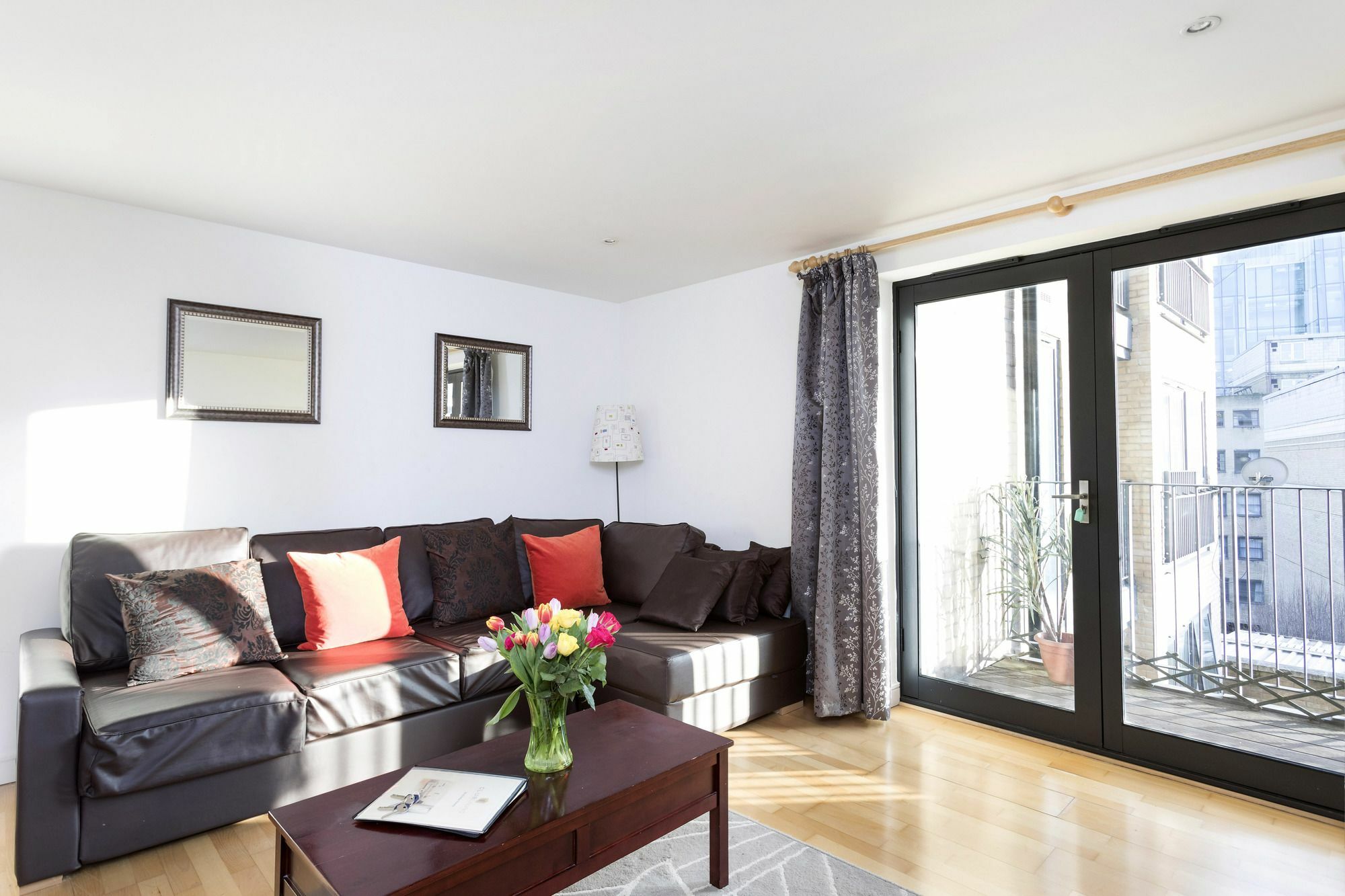 Club Living - Regents Park & Euston Apartments Лондон Екстер'єр фото