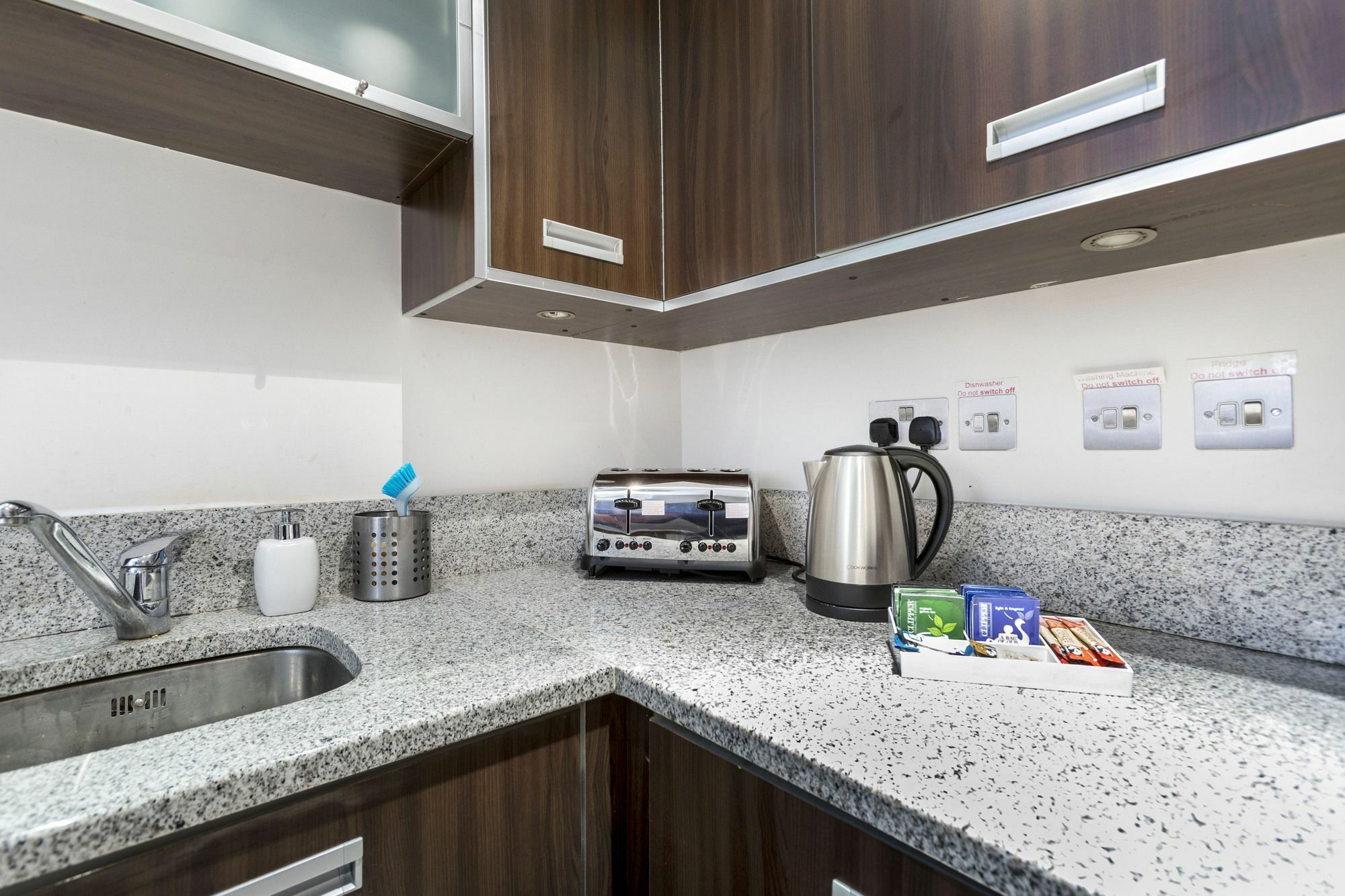 Club Living - Regents Park & Euston Apartments Лондон Екстер'єр фото