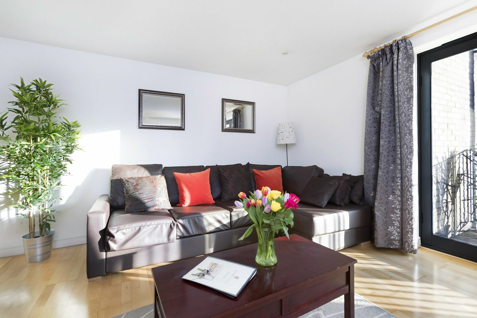 Club Living - Regents Park & Euston Apartments Лондон Екстер'єр фото